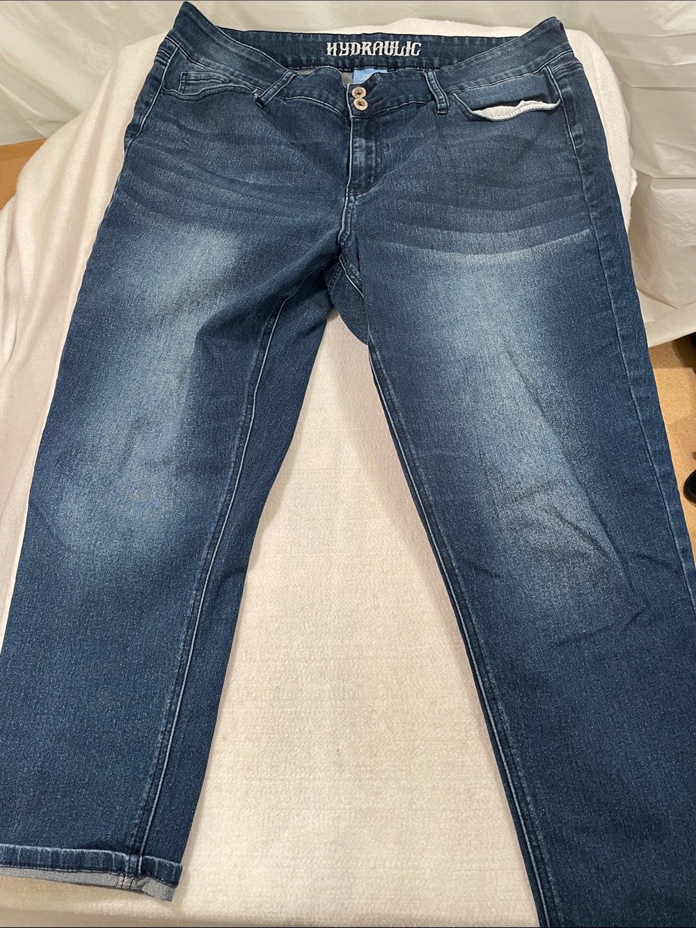 Hydraulic Women's Blue Straight Capri Jeans with Faded Detailing